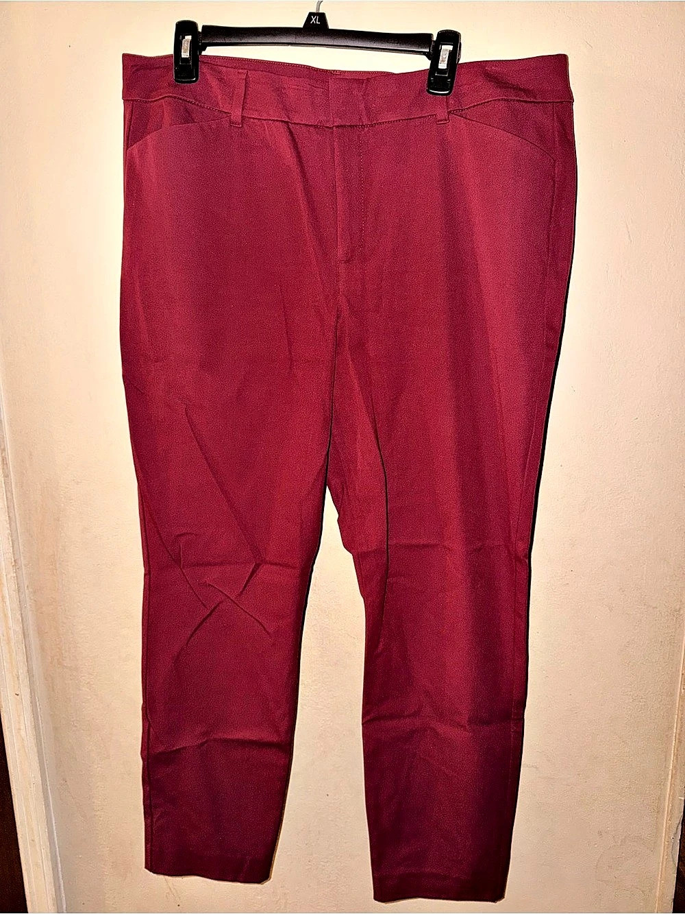 Old Navy High-Rise Pixie Never-Fade Pants in Burgundy Size 16